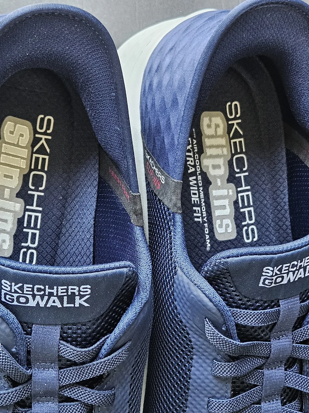 Skechers GOwalk Men's Navy Mesh Slip-On Ex-Wide Fit Sneaker